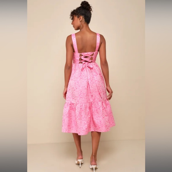 NWT Lulus Midi Dress - Picture 2 of 5